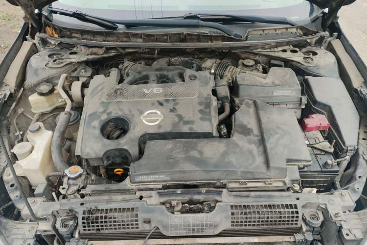 Used Nissan Teana 2011 2.5L XL Advanced Edition Engine Bay