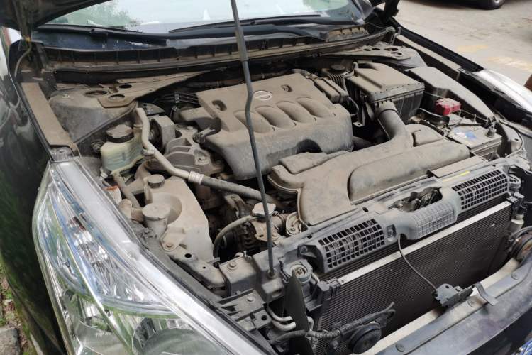 Used Nissan Teana 2011 2.0L XL Glory Edition Engine Bay Right