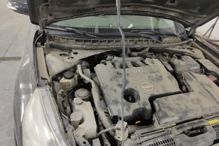 Used Nissan Teana 2011 2.5L XL Glory Edition Engine Bay Right