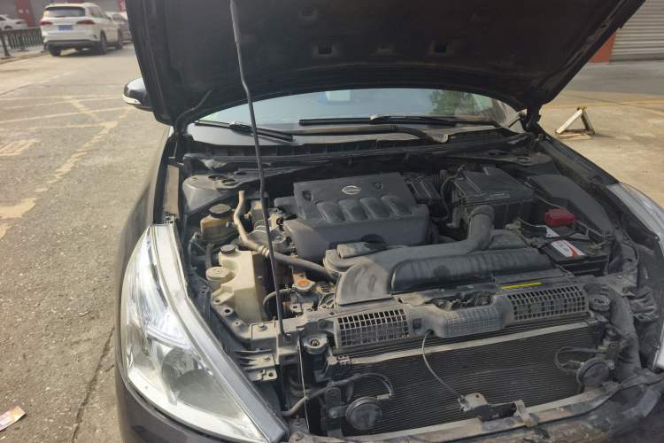Used Nissan Teana 2011 2.0L XL Comfort Edition Engine Bay Right