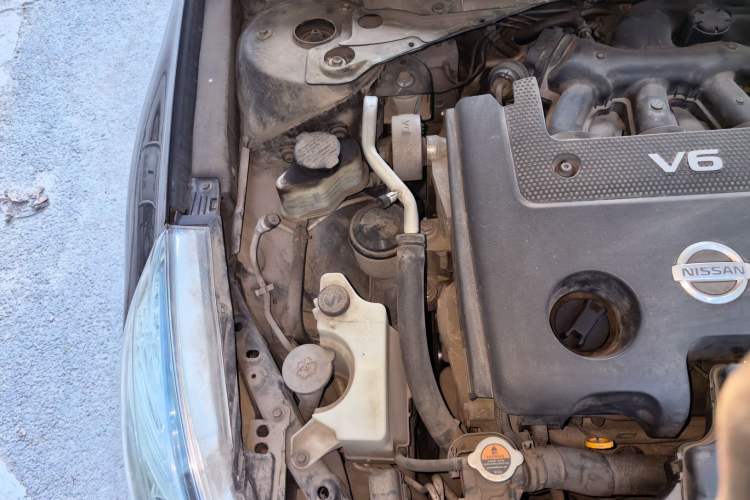 Used Nissan Teana 2011 2.5L XL Advanced Edition Engine Bay Right