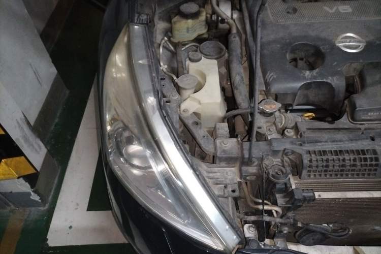 Used Nissan Teana 2011 Duke 2.5L XV Luxury Edition Engine Bay Right
