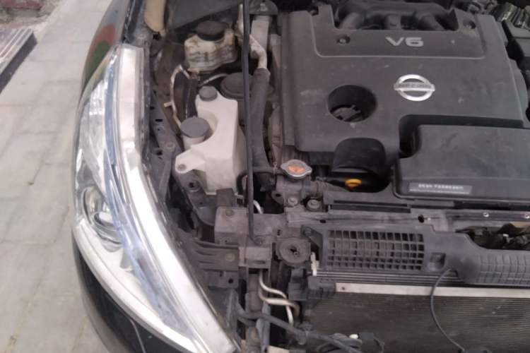 Used Nissan Teana 2011 Duke 2.5L XV Luxury Edition Engine Bay Right