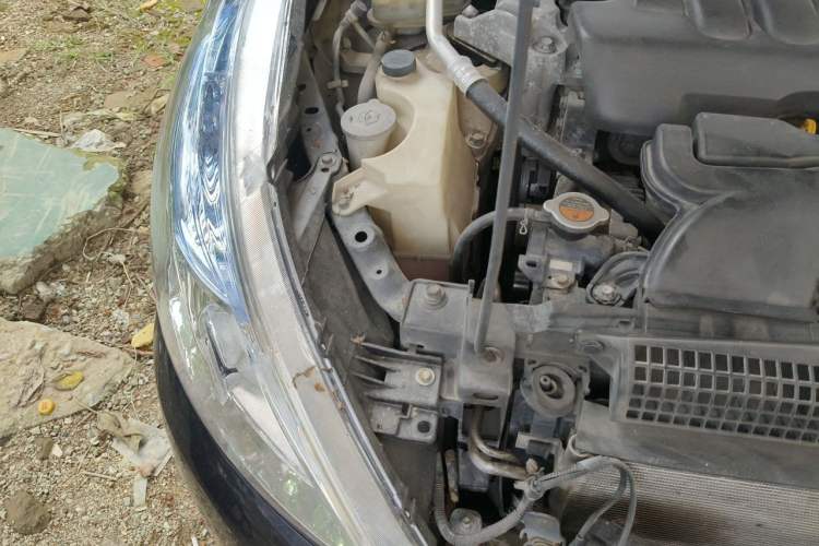 Used Nissan Teana 2011 2.0L XL Comfort Edition Engine Bay Right