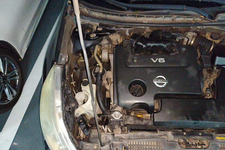 Used Nissan Teana 2011 2.5L XL Glory Edition Engine Bay Right