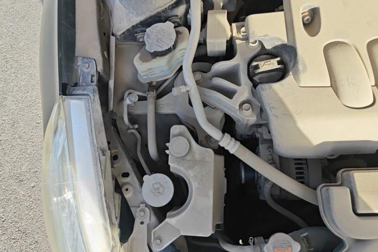 Used Nissan Teana 2011 2.0L XL Glory Edition Engine Bay Right