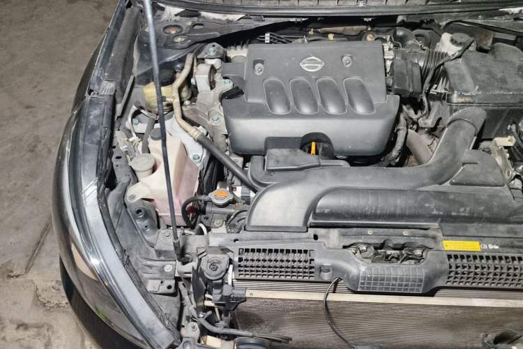 Used Nissan Teana 2011 2.0L XL Glory Edition Engine Bay Right