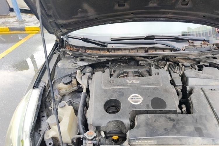 Used Nissan Teana 2011 2.5L XL Advanced Edition Engine Bay Right