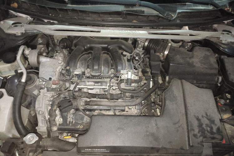 Used Nissan Teana 2011 Duke 2.5L XV Luxury Edition Engine Bay Right