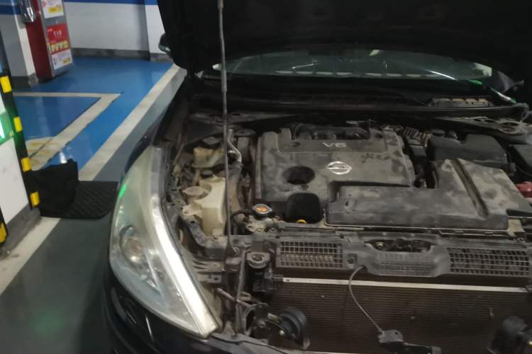 Used Nissan Teana 2011 2.5L XL Glory Edition Engine Bay Right