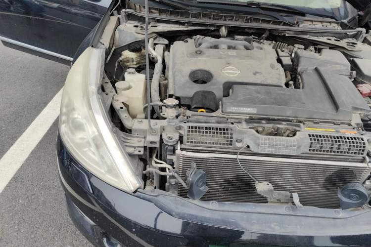 Used Nissan Teana 2011 2.5L XL Glory Edition Engine Bay Right