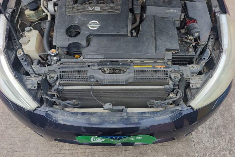 Used Nissan Teana 2011 2.5L XL Advanced Edition Engine Bay