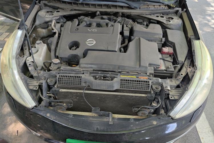 Used Nissan Teana 2011 Duke 2.5L XV Luxury Edition Engine Bay