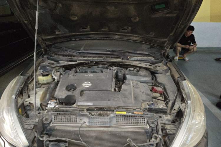 Used Nissan Teana 2011 2.5L XL Glory Edition Engine Bay