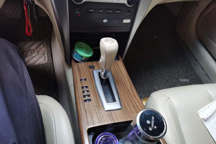 Used Nissan Teana 2011 2.0L XL Glory Edition Gear Lever