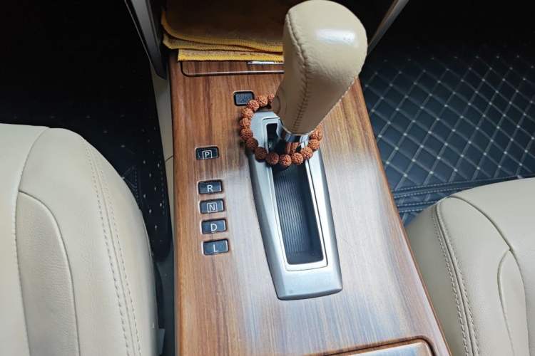 Used Nissan Teana 2011 2.0L XL Glory Edition Gear Lever