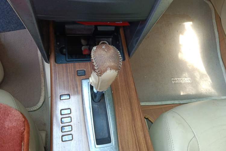 Used Nissan Teana 2011 2.0L XL Comfort Edition Gear Lever