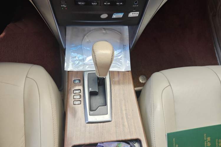 Used Nissan Teana 2011 2.5L XL Glory Edition Gear Lever