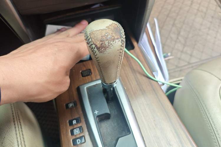 Used Nissan Teana 2011 2.5L XL Glory Edition Gear Lever