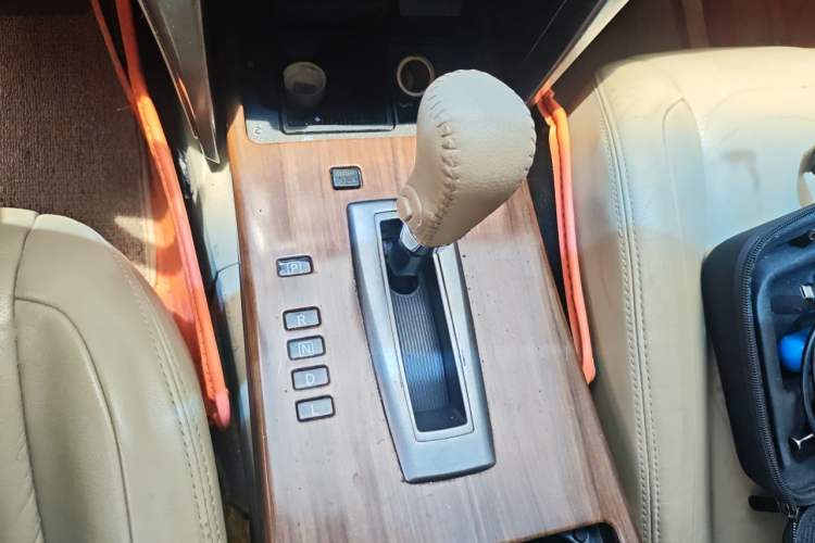 Used Nissan Teana 2011 2.0L XL Comfort Edition Gear Lever