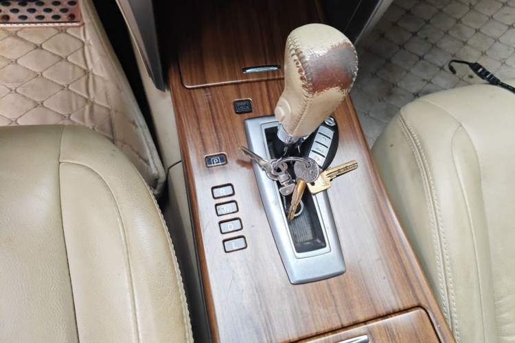 Used Nissan Teana 2011 2.0L XL Comfort Edition Gear Lever
