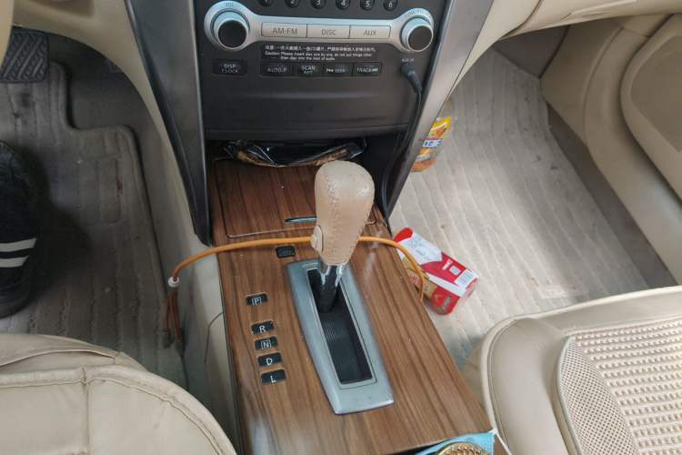 Used Nissan Teana 2011 2.0L XL Comfort Edition Gear Lever