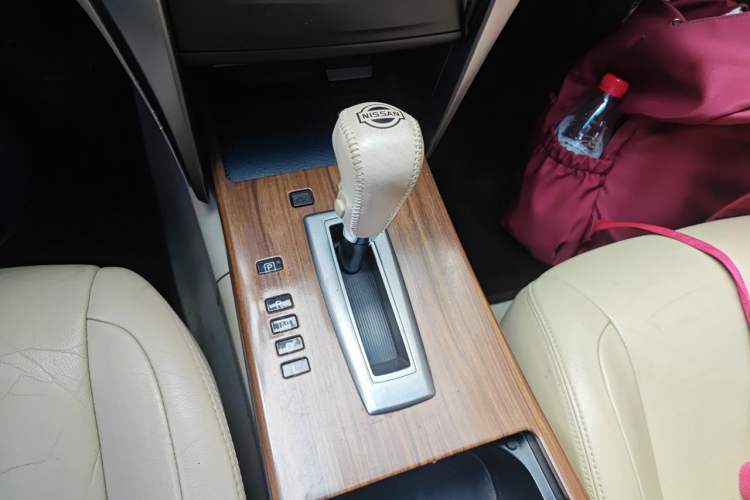 Used Nissan Teana 2011 2.0L XL Comfort Edition Gear Lever