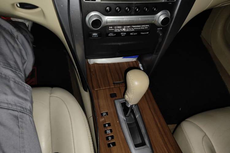 Used Nissan Teana 2011 2.0L XL Comfort Edition Gear Lever