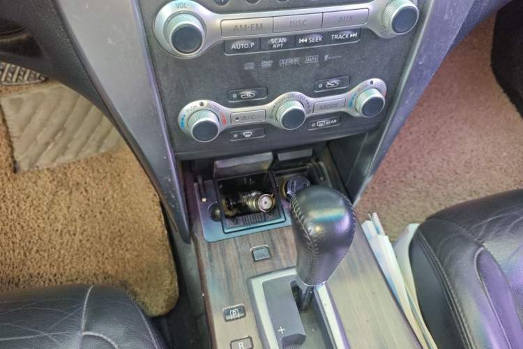 Used Nissan Teana 2011 2.5L XL Advanced Edition Gear Lever