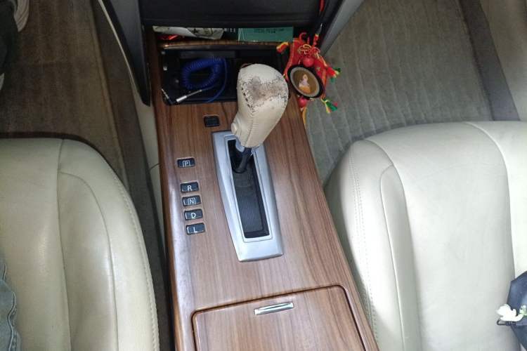 Used Nissan Teana 2011 2.0L XL Comfort Edition Gear Lever
