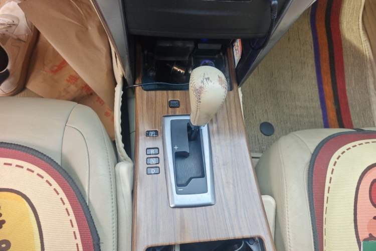 Used Nissan Teana 2011 2.5L XL Advanced Edition Gear Lever