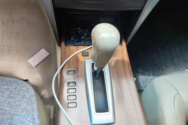 Used Nissan Teana 2011 2.0L XL Comfort Edition Gear Lever