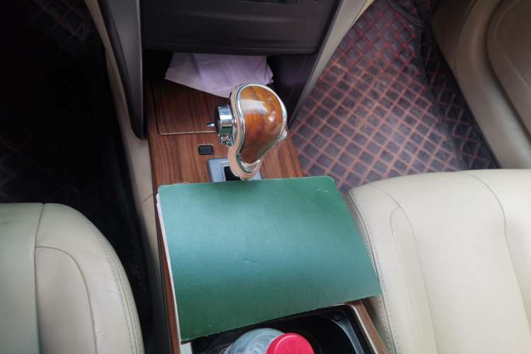 Used Nissan Teana 2011 2.0L XL Comfort Edition Gear Lever