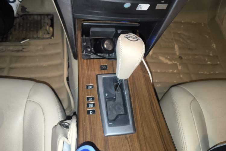 Used Nissan Teana 2011 2.5L XL Glory Edition Gear Lever