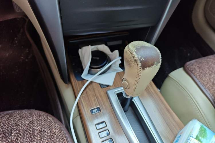 Used Nissan Teana 2011 2.0L XL Comfort Edition Gear Lever