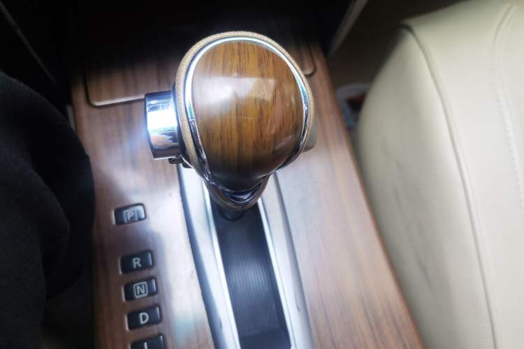 Used Nissan Teana 2011 2.0L XL-NAVI Smart Edition Gear Lever