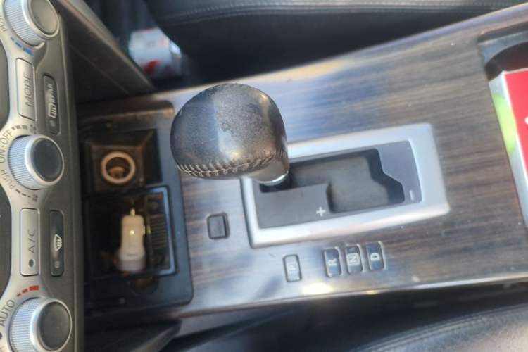 Used Nissan Teana 2011 Duke 2.5L XV Luxury Edition Gear Lever