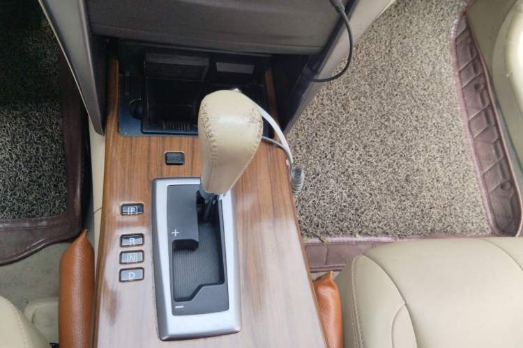Used Nissan Teana 2011 2.5L XL Advanced Edition Gear Lever