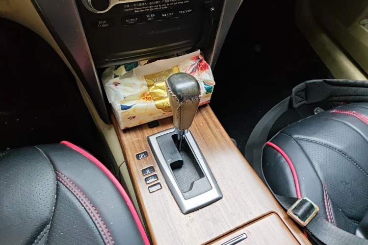Used Nissan Teana 2011 2.5L XL Advanced Edition Gear Lever
