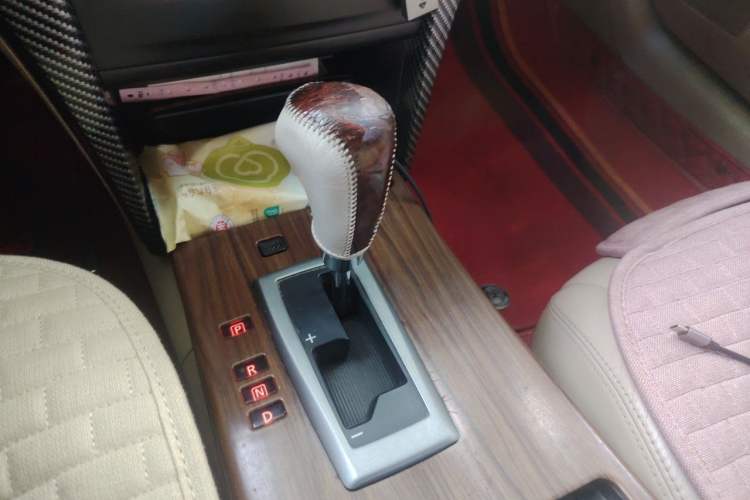 Used Nissan Teana 2011 2.5L XL Advanced Edition Gear Lever