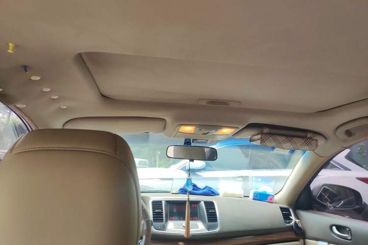 Used Nissan Teana 2011 2.5L XL Advanced Edition Headliner