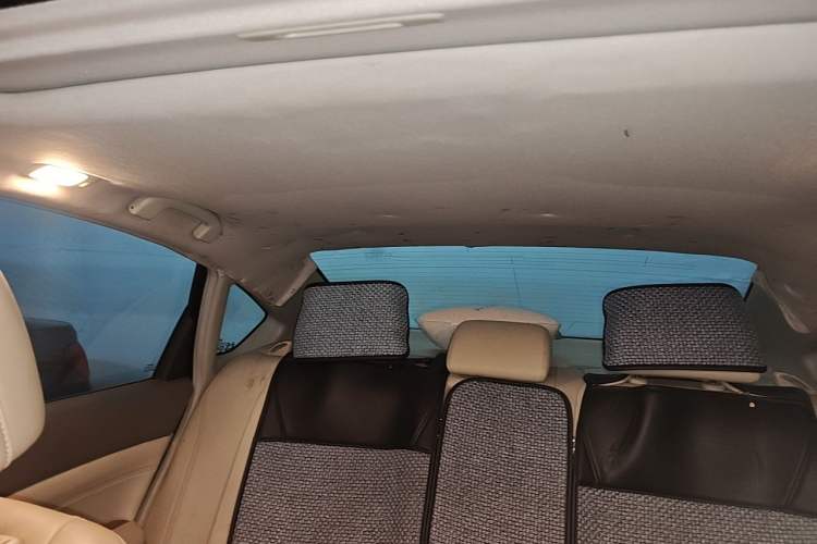 Used Nissan Teana 2011 2.0L XL Comfort Edition Headliner