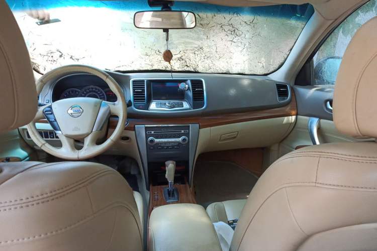 Used Nissan Teana 2011 2.0L XL Comfort Edition Headliner