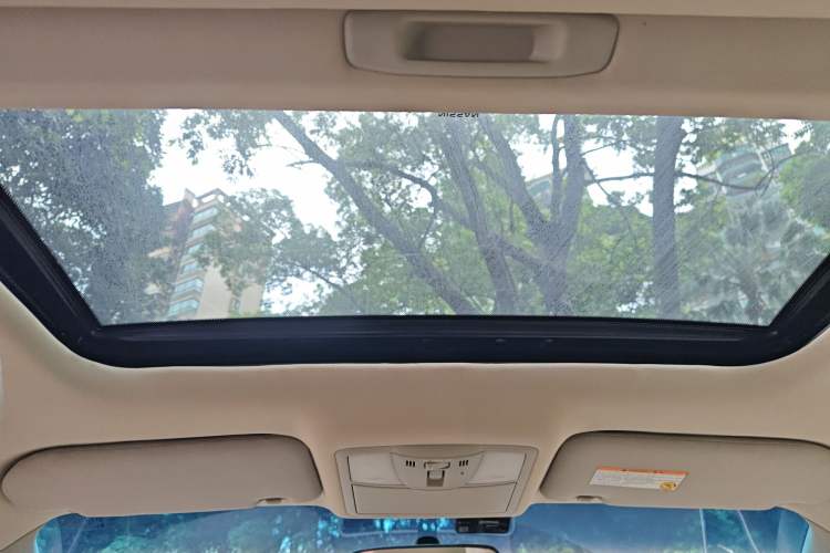 Used Nissan Teana 2011 2.0L XL Comfort Edition Headliner