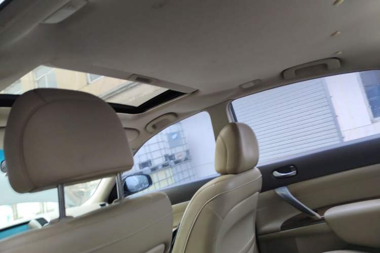 Used Nissan Teana 2011 2.5L XL Advanced Edition Headliner