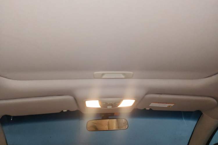 Used Nissan Teana 2011 2.5L XL Advanced Edition Headliner
