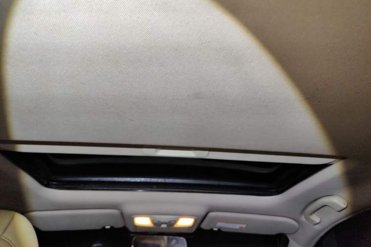 Used Nissan Teana 2011 2.0L XL Comfort Edition Headliner