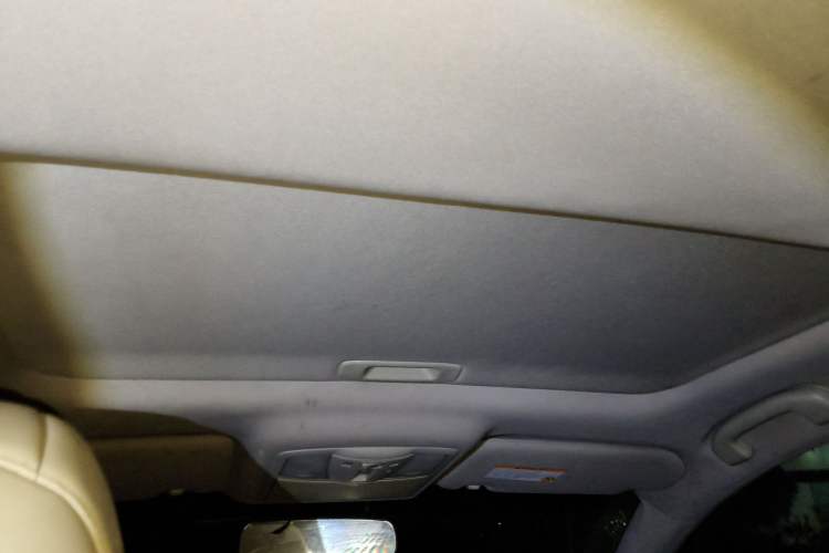 Used Nissan Teana 2011 2.5L XL Advanced Edition Headliner