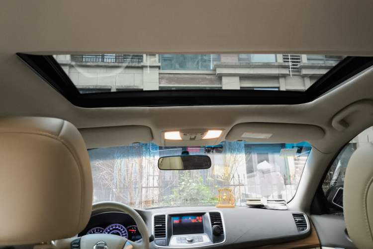 Used Nissan Teana 2011 2.0L XL Comfort Edition Headliner
