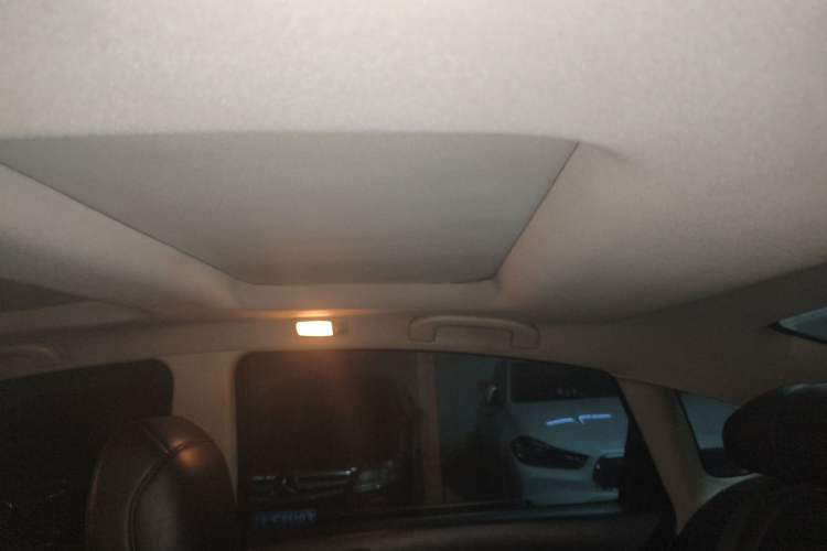 Used Nissan Teana 2011 Duke 2.5L XV Luxury Edition Headliner
